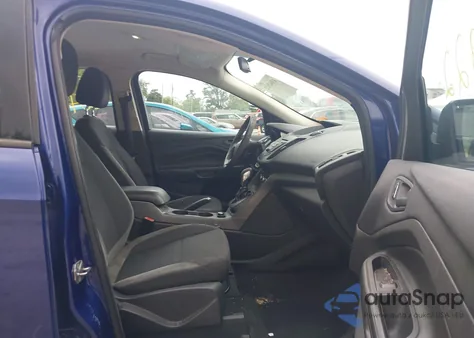 2013 Ford Escape S z USA, uszkodzony, nr VIN 1FMCU0F77DUB45178